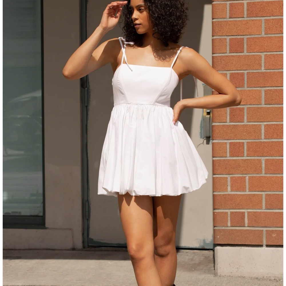 Oak and Fort Bubble Hem White Mini Dress